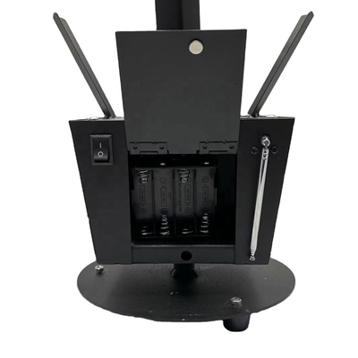 Remote Control Rotating Firing Systems Untuk Air Mancur Tahap Dengan Baterai AA