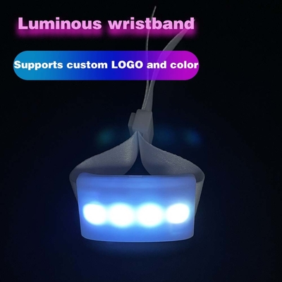 Kontrol jarak jauh yang dipersonalisasi bersinar LED disesuaikan Lampu Up Gelang NFC Rfid Custom Promosi
