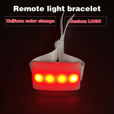 Kontrol jarak jauh yang dipersonalisasi bersinar LED disesuaikan Lampu Up Gelang NFC Rfid Custom Promosi