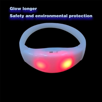 Perlengkapan pesta remote control led lampu gelang lumineux led berkedip gelang dengan 15 warna pencahayaan